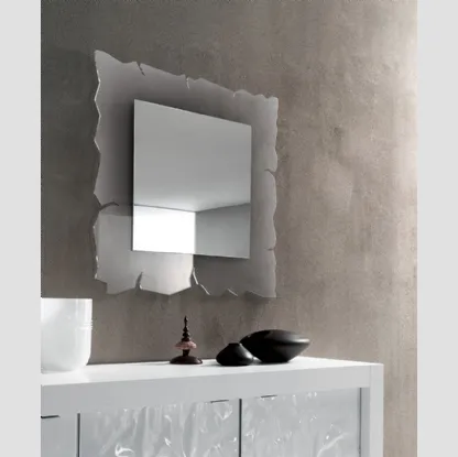 Specchio di design realizzato con cornice in metacrilato trasparente Vision di Riflessi
