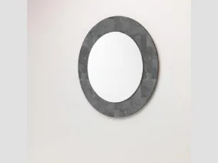 Specchio rotondo Palam con rivestimento della cornice in tessere di pietra fossile di colore Grigio di Stones