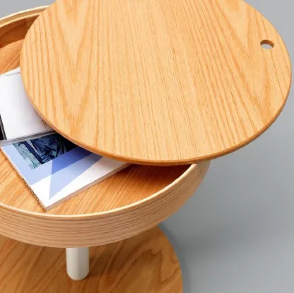 Tavolino Secret con top estraibile in legno curvato e struttura in metallo verniciato di Stones