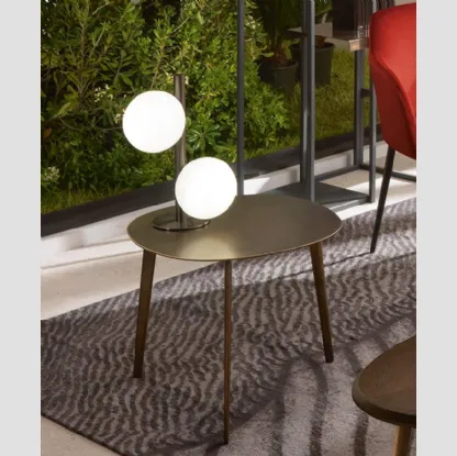 Lampada Twist da Tavolo in metallo verniciato di Riflessi