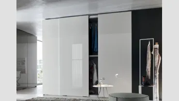 Armadio con anta scorrevole Wall DN102 in laccato lucido di Maronese Acf