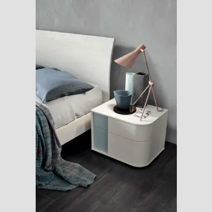 Comodino Bold in Olmo Artico laccato Nuvola di Maronese Acf