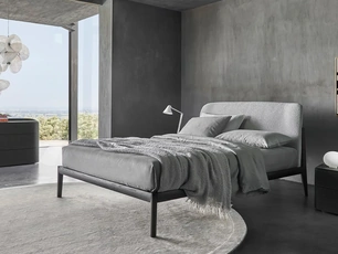 Letto Sissi con testiera in tessuto imbottito di Sangiacomo