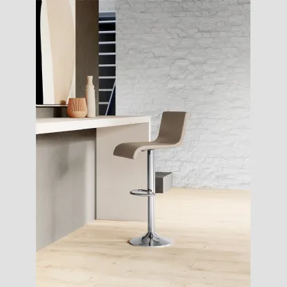 Sgabello regolabile Ermes con seduta rivestita in ecopelle di Arredo3