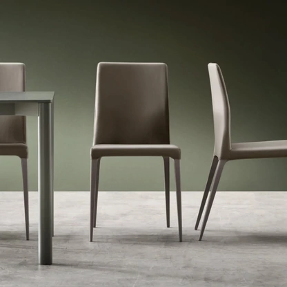 Sedia Dakota in ecopelle di Maronese