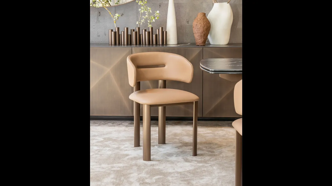 Sedia di design in pelle Velvet di Riflessi