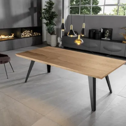 Tavolo allungabile in rovere con gambe in metallo Scott di Stones