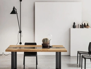 Tavolo Spring in rovere massiccio con insero in resina di Maronese