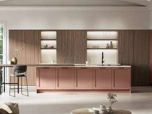 Cucina Classica con isola Opera 01 in laccato e laminato di Arredo3