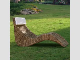 Sdraio di design Chaise Lounge finitura intreccio di Banano naturale con cuscino in tessuto di La Seggiola