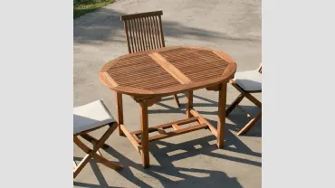 Tavolo da giardino allungabile Lipari in legno massello di teak indonesiano con finitura olio naturale di La Seggiola
